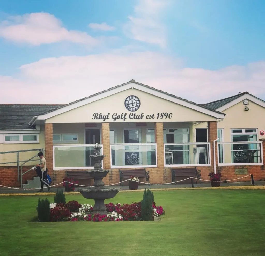 Golfing on Phillip Island